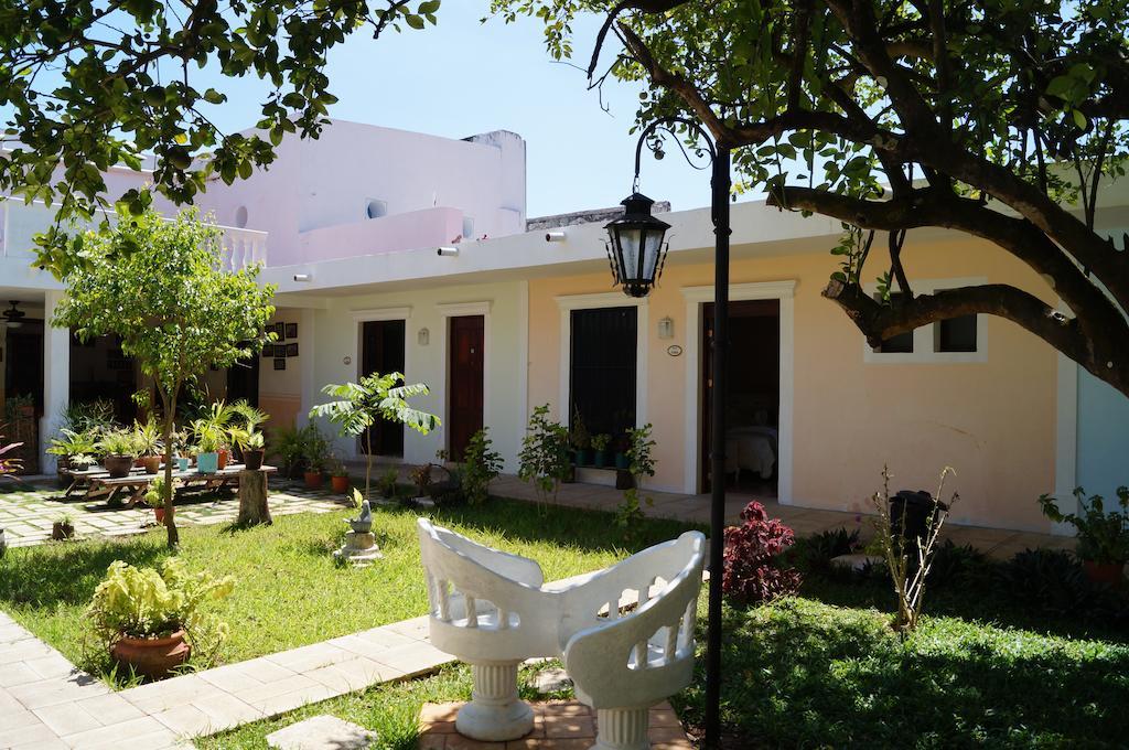 מלון ואיאדוליד Casa Marlene מראה חיצוני תמונה